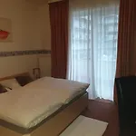 Eigelstein 2*