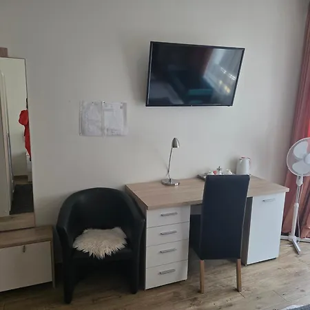 Eigelstein Szálloda 2*